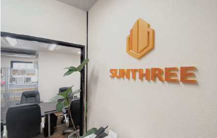 SUNTHREE